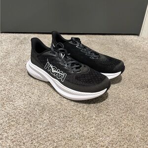 Hoka Mach 6 black and white athletic shoes